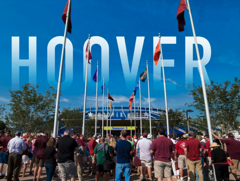 Photo of crowd outside Hoover Met